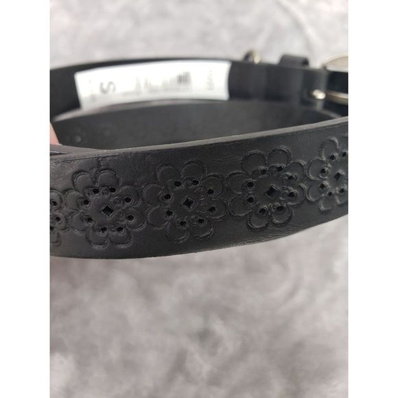 New Directions Embossed Black‎ Floral motif Cut Women’s Buckled Belt - Picture 14 of 16